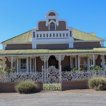 Carmel Villa B&B Or Self-Catering Calvinia Bagian luar foto